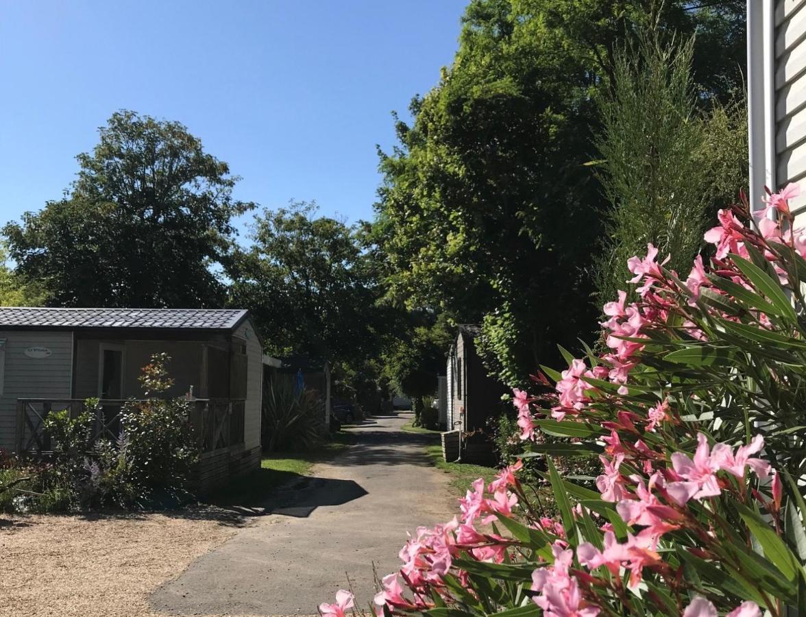 Tahiti Village La Grande Cote แซ็งต์-ปาเลส์-ซูร์-แมร์ ภายนอก รูปภาพ
