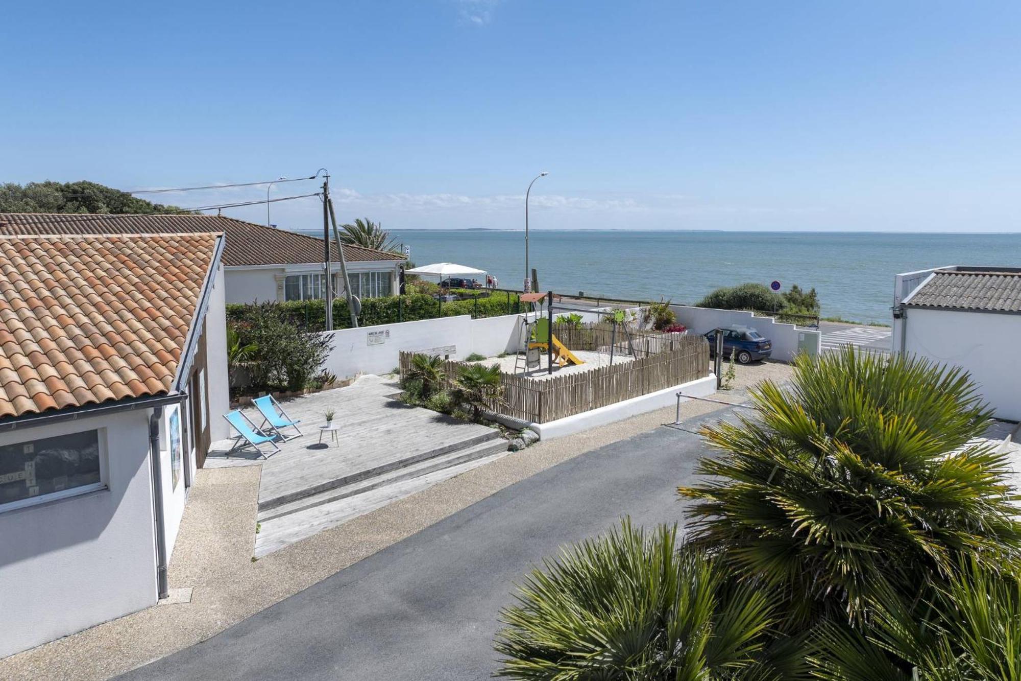 Tahiti Village La Grande Cote แซ็งต์-ปาเลส์-ซูร์-แมร์ ภายนอก รูปภาพ